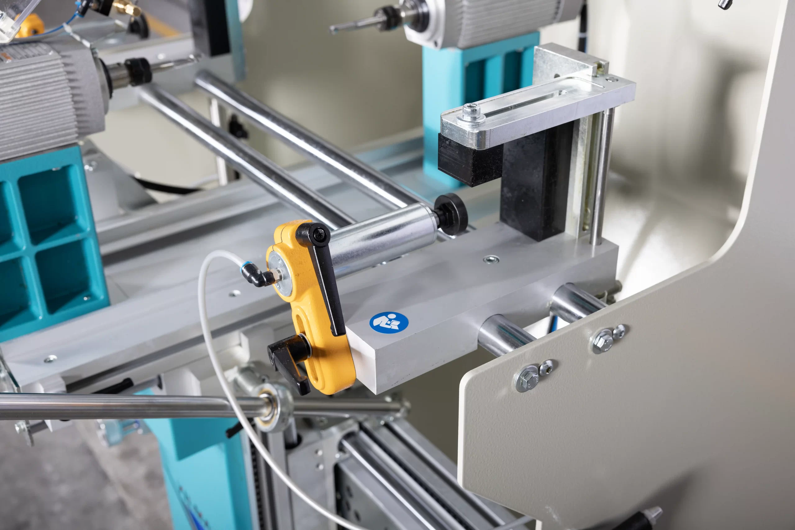 CRM 250 S – آلة نسخ القالب