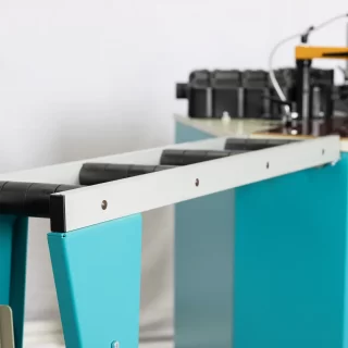 KP 180 – Prensa Hidráulica para Unir Esquinas de Aluminio