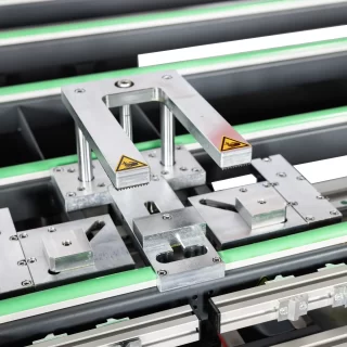 NSM 352-NSM 353 -Sash Assembly Station